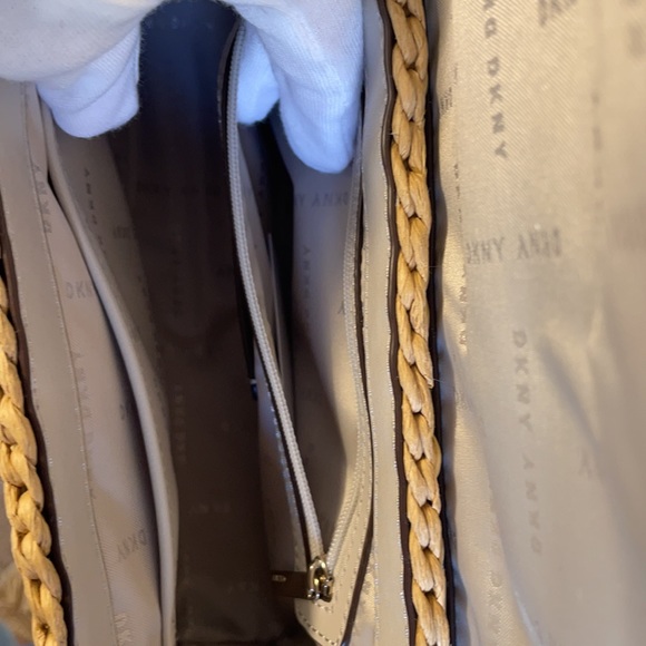 DKNY Elissa Medium Chain Strap Shoulder Bag - Picture 10 of 17